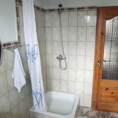 Adam 1 Séjour chez l'habitant *